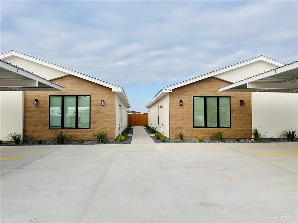 Edinburg Apartment: 2105 E Viviana Street