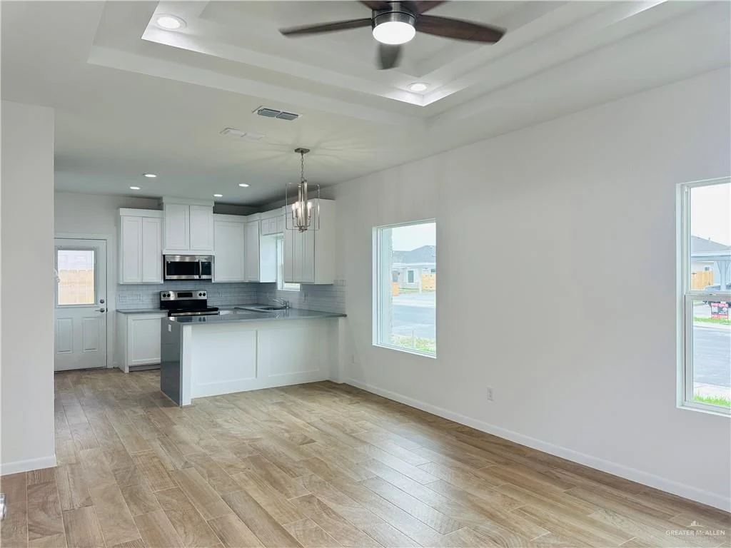 Edinburg Apartment: 1013 N Clarence Avenue