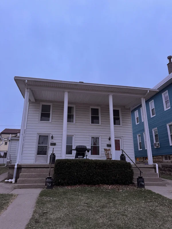 Dubuque Multiplex: 733 Alpine St