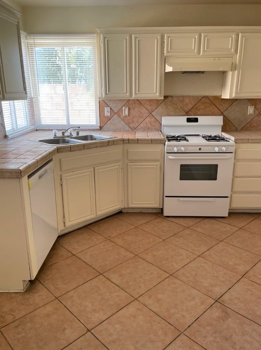 Lancaster House: 1757 Lightcap St