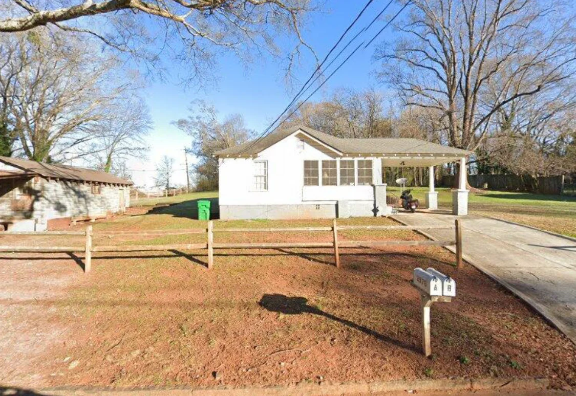 Scottdale House: 2976 Decatur Ave