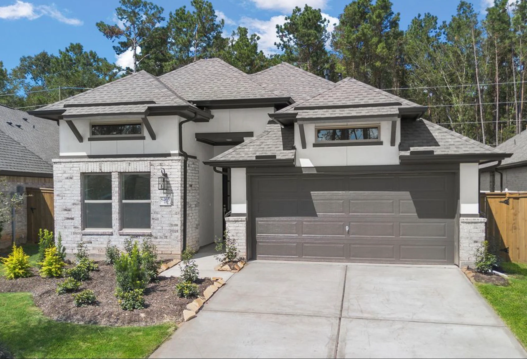 Porter House: 8463 International Falls Dr