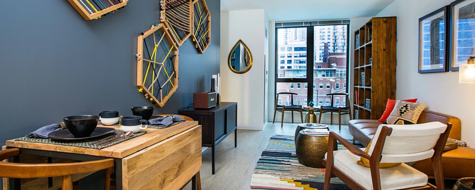 Chicago Condo: 169 W Superior St