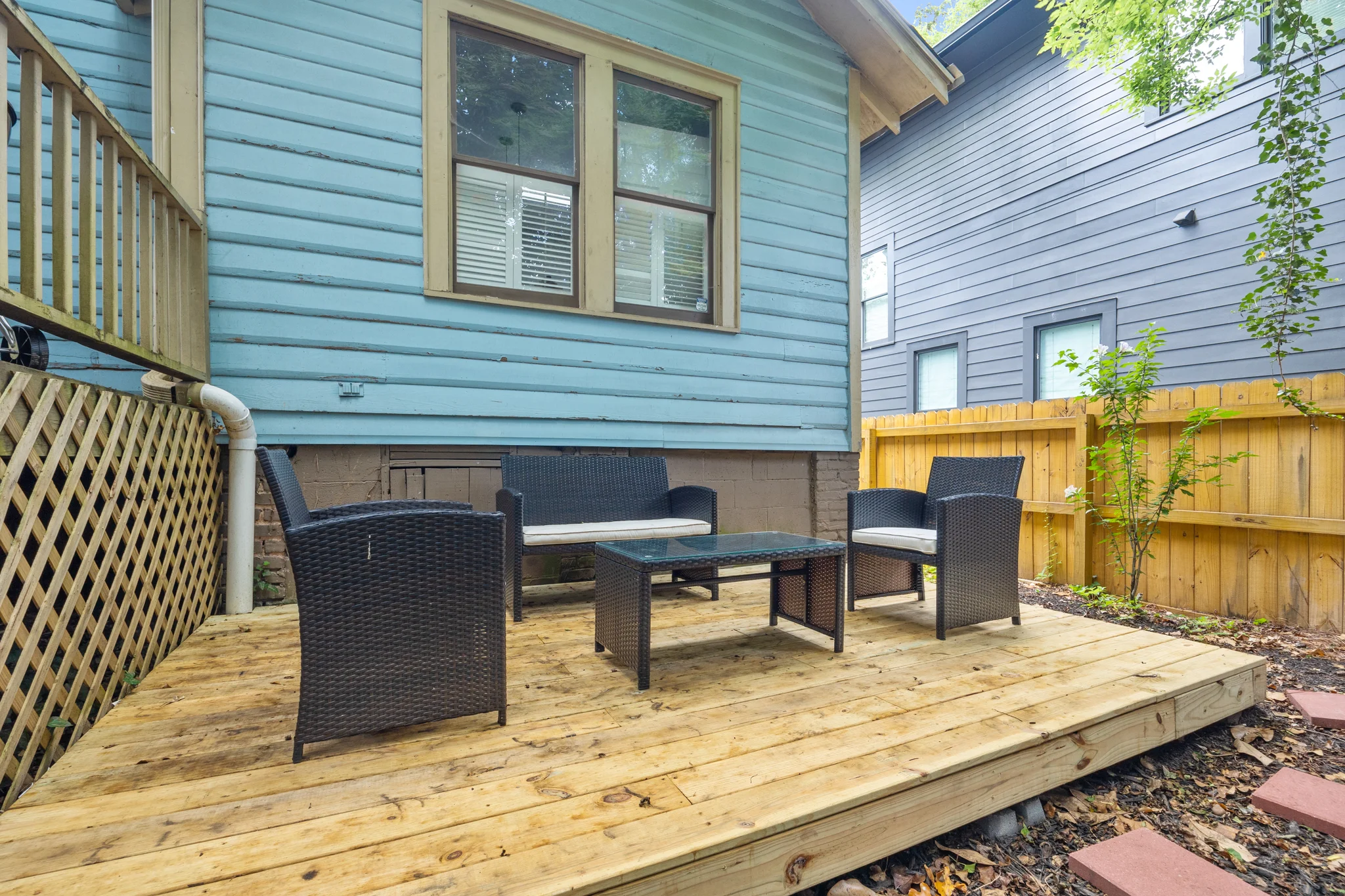 Atlanta House: 1876 DeKalb Ave NE