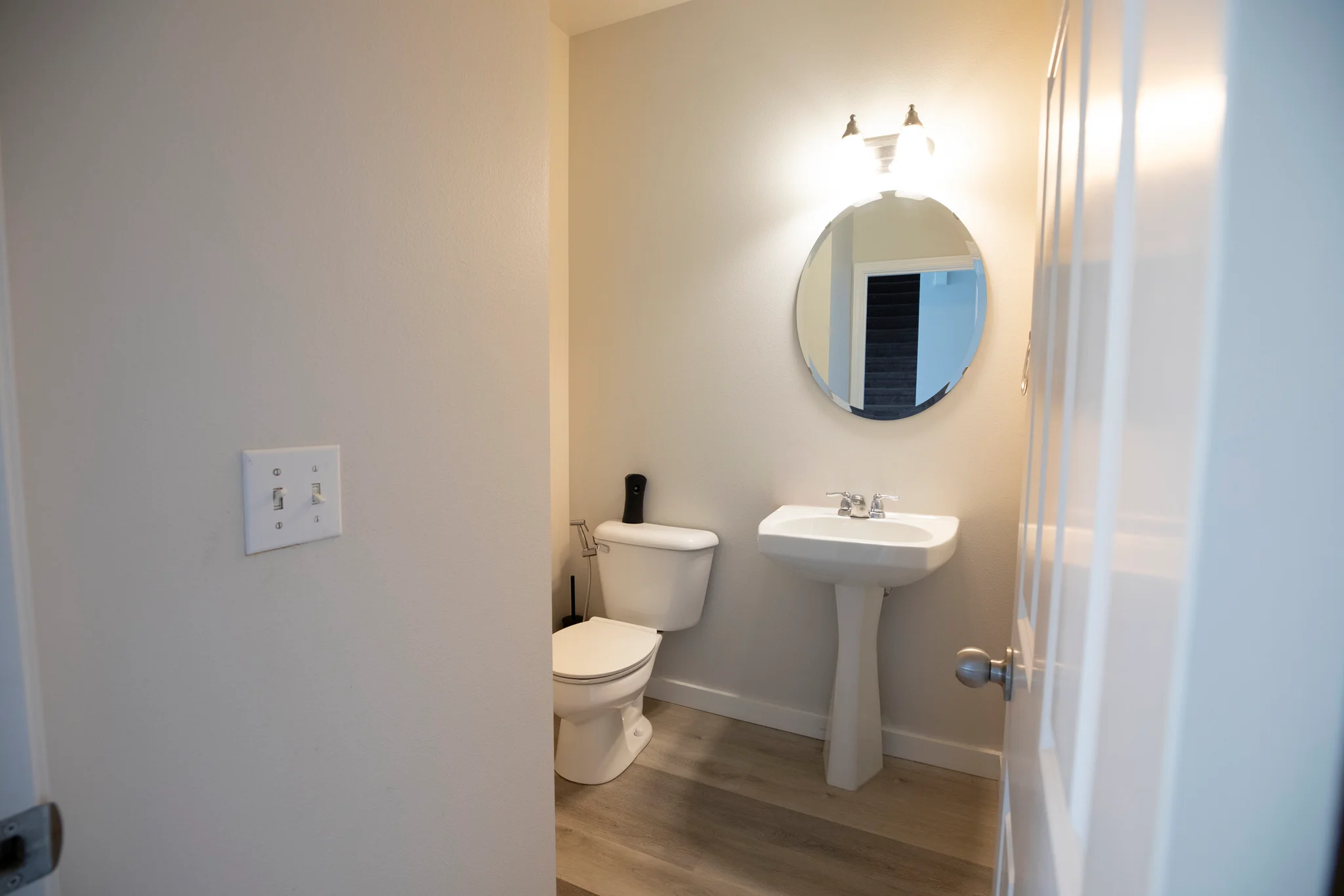 Bothell House: 20423 124th Avenue Northeast