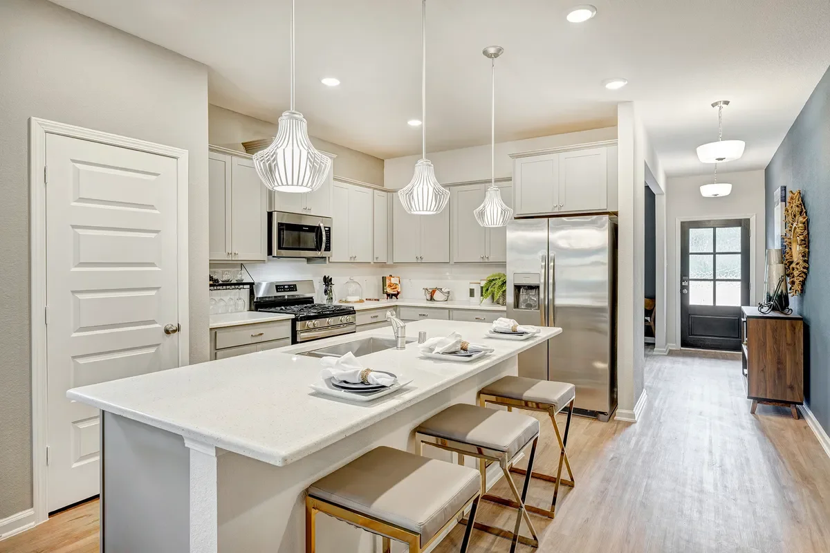 Trenton House: 1219 Anderson Dr