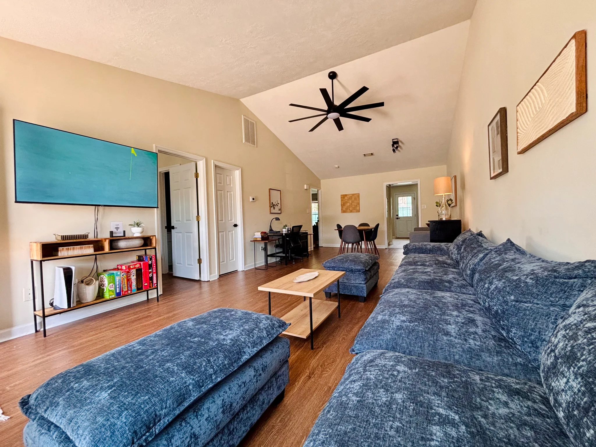 Evans Townhome: 304 Greendale Pl