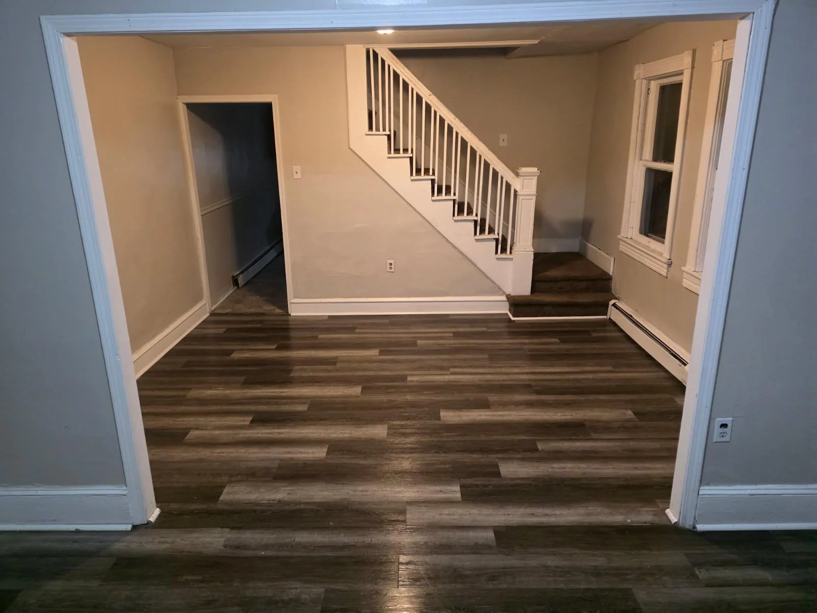 Kingston Apartment: 109 1/2 Penn Street