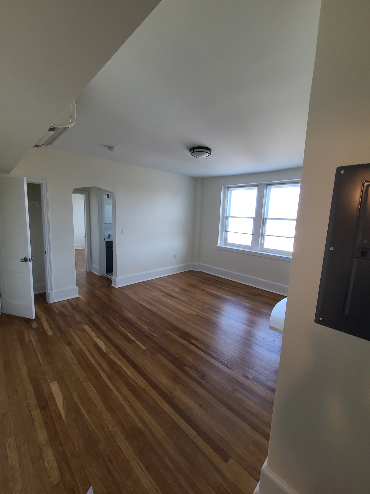 Washington Apartment: 5040 New Hampshire Ave NW Apt 307