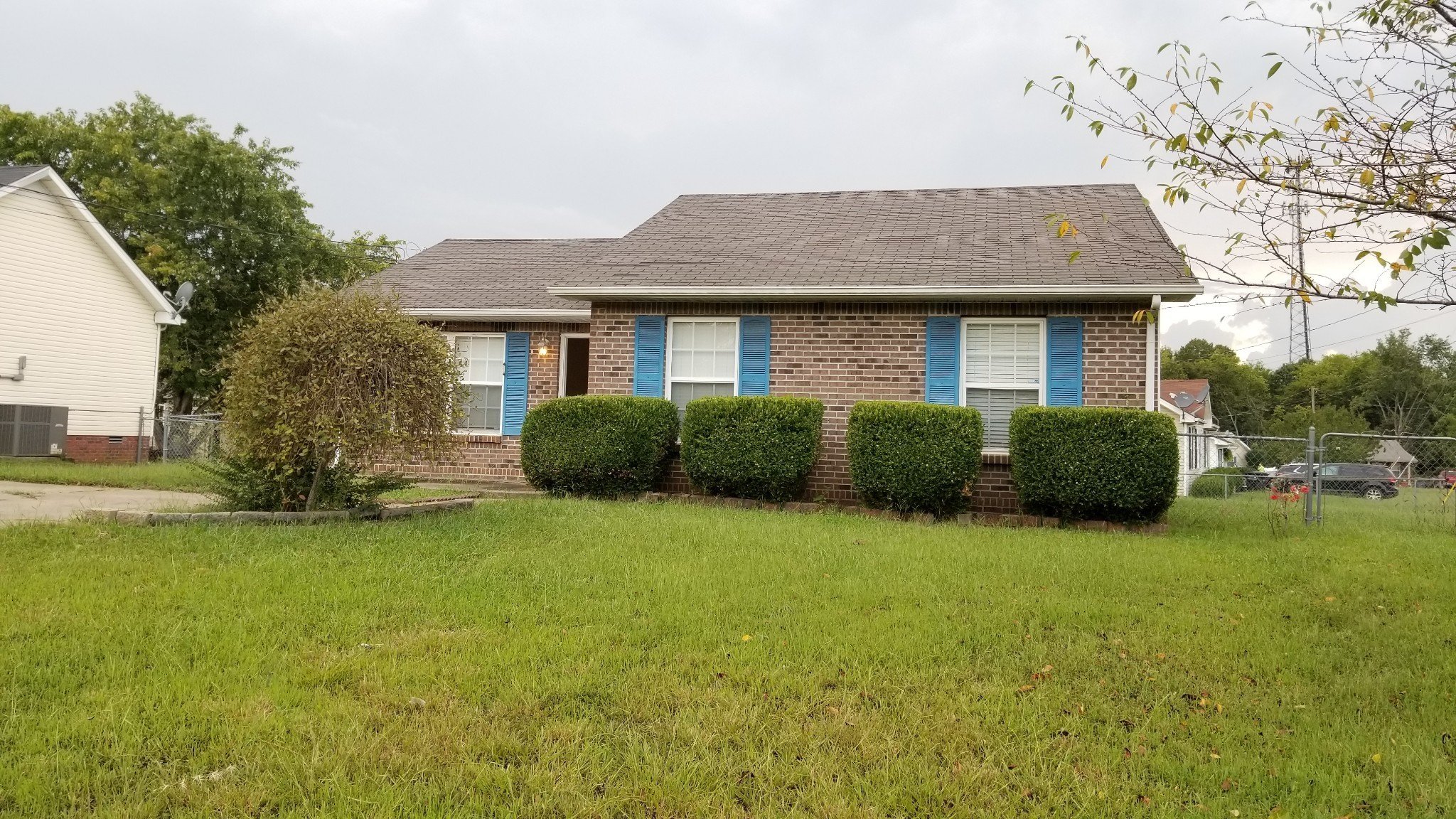 Clarksville House: 170 Monarch Ln