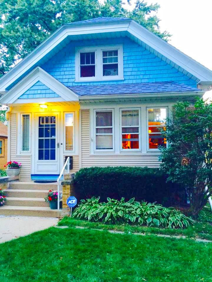 Whitefish Bay House: 5120 N Elkhart Ave