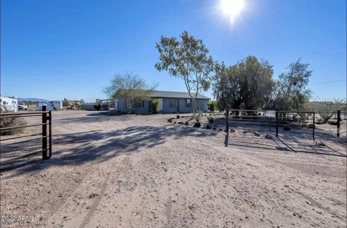 Tonopah House: 3913 N 367th Ave