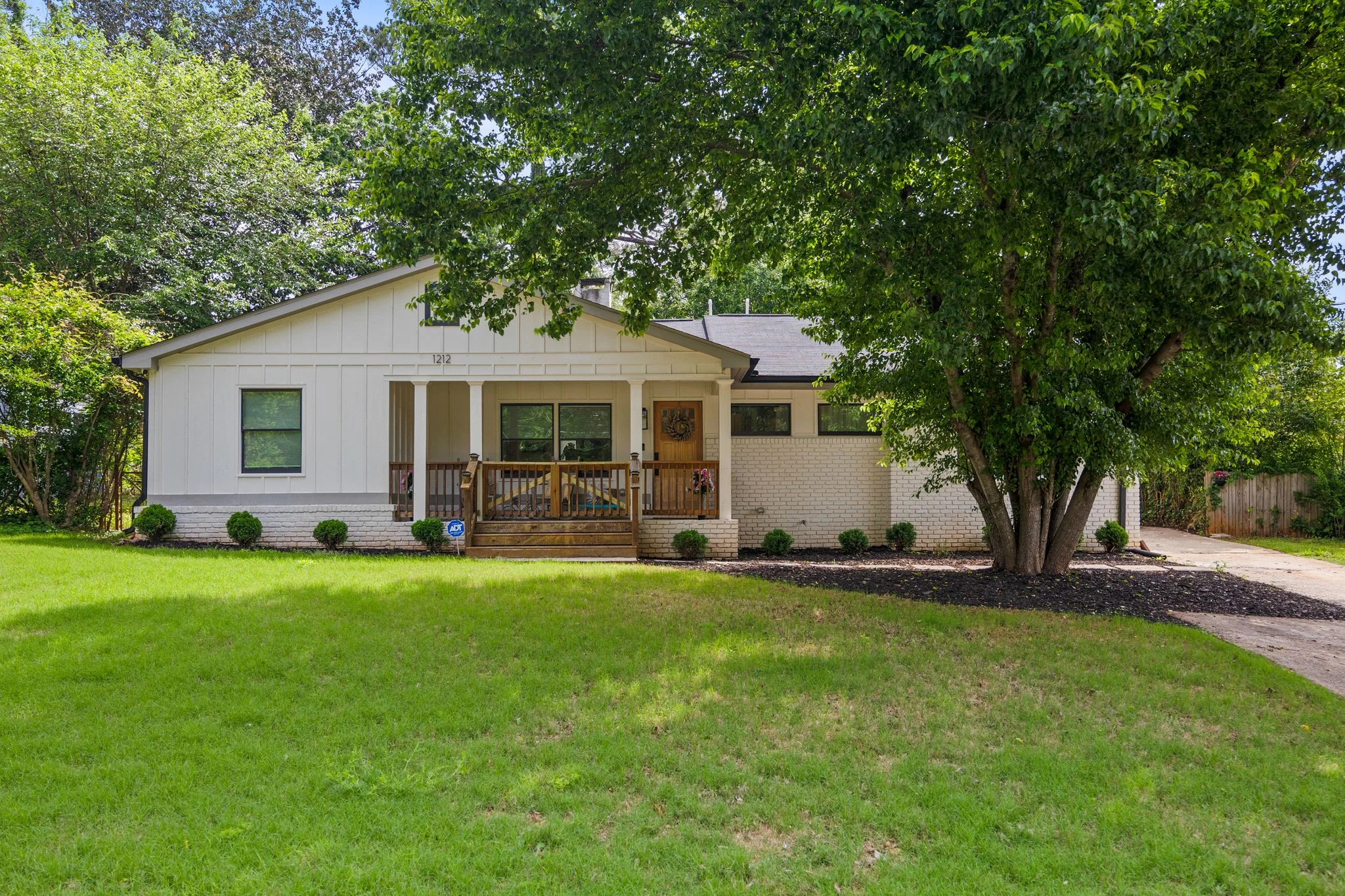 Decatur House: 1212 Richard Rd