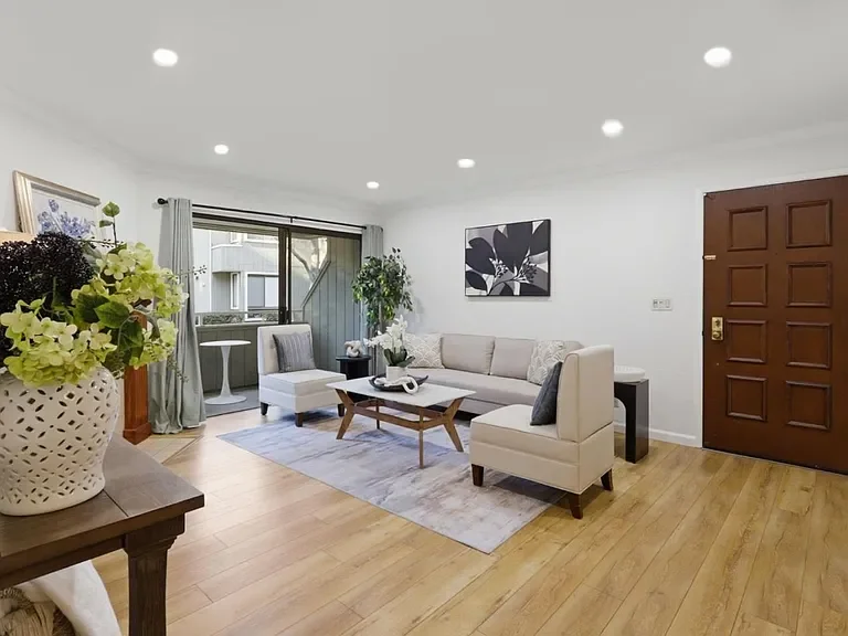 San Jose Condo: 1661 Braddock Court