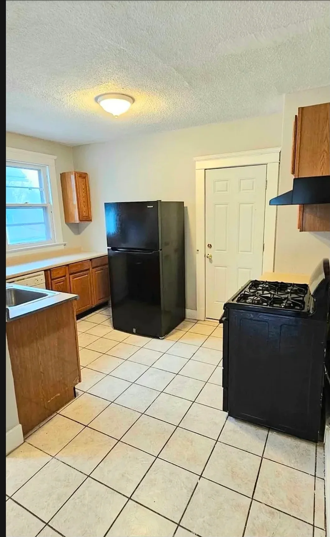 Hamden Apartment: 64 Gorham Ave