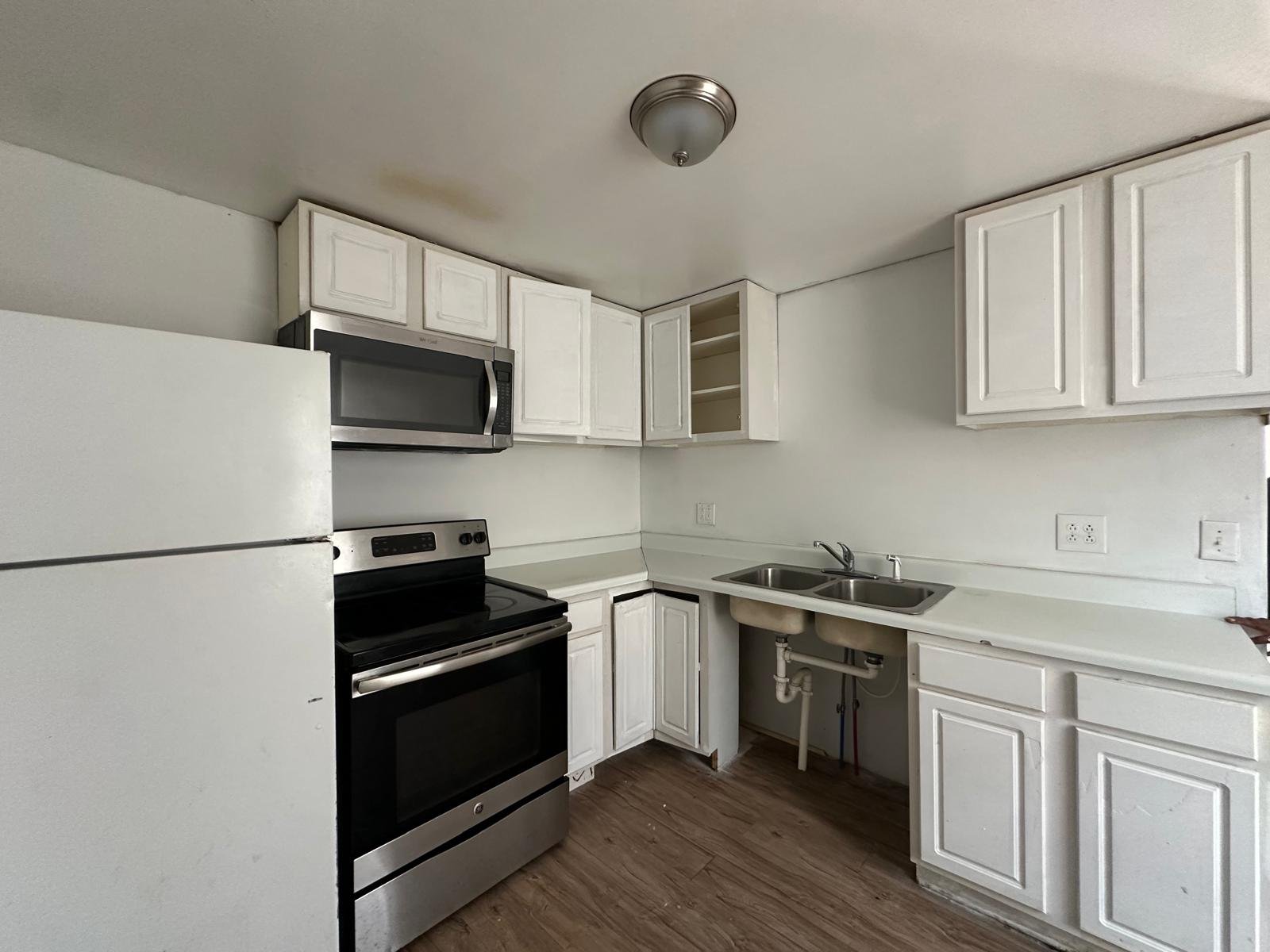 Williamston Apartment: 1004 West Main St