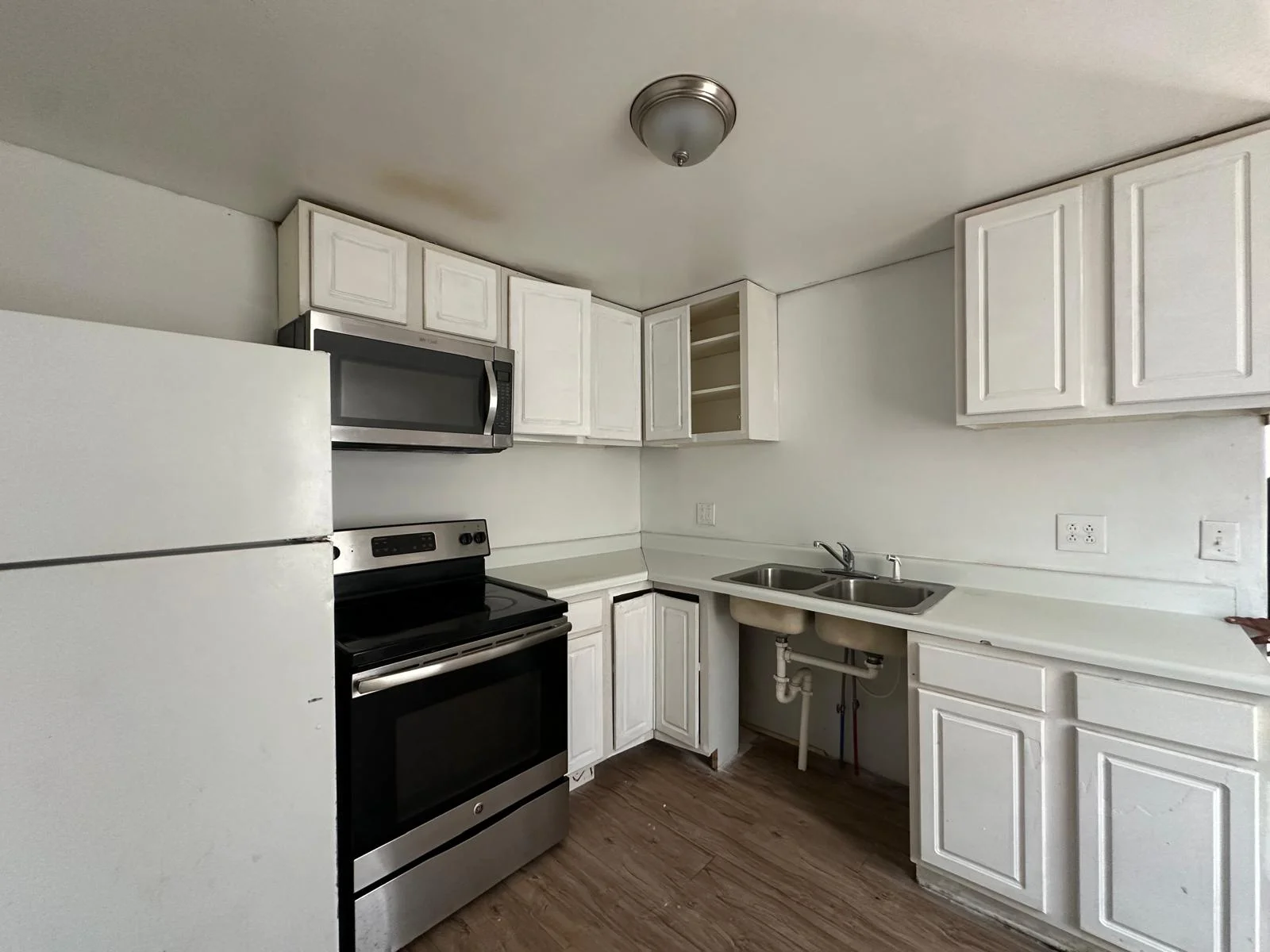 Williamston Apartment: 1004 West Main St