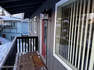 Anchorage Multiplex: 1605 Sanya Circle