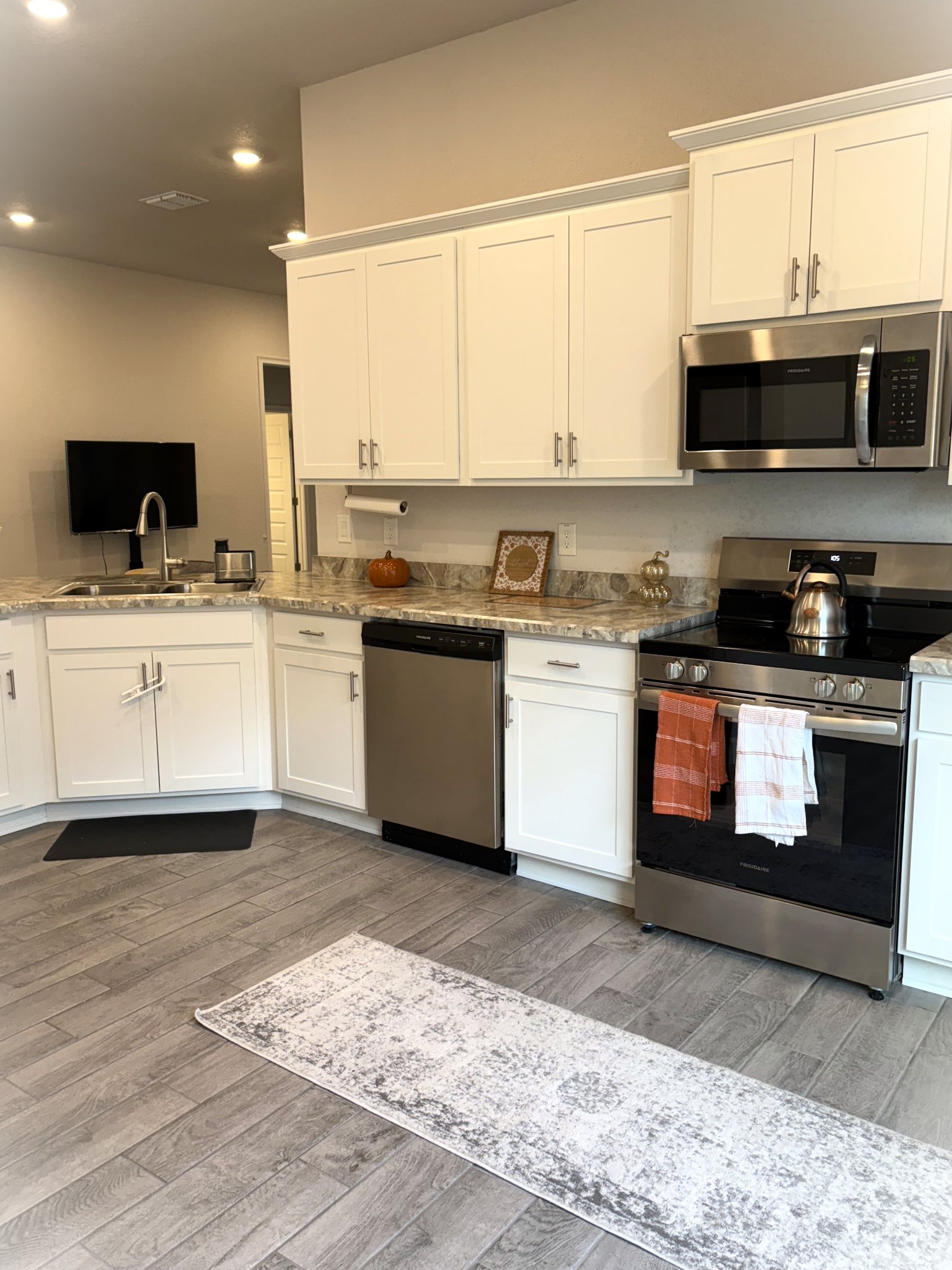 Ocala House: 199 NW 45th Loop