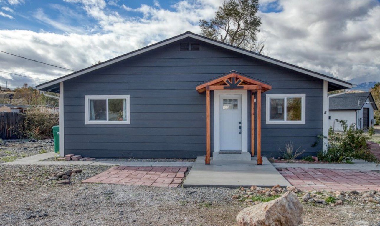 Reno House: 15725 Toll Rd