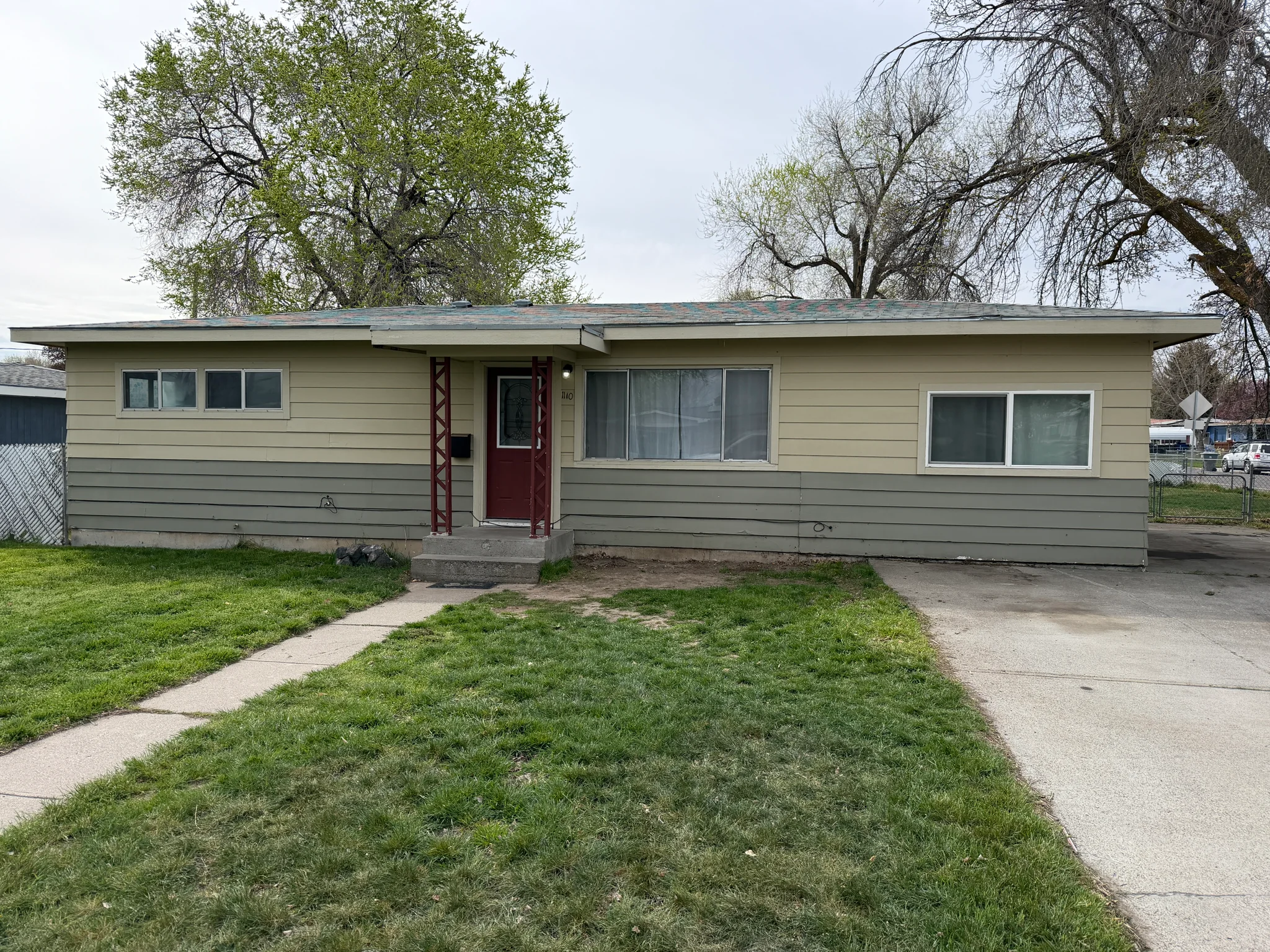 Mountain Home House: 1110 E 11th N