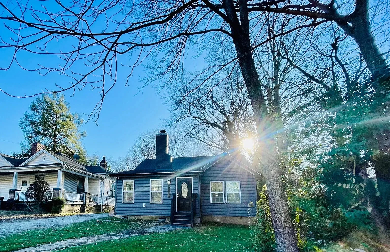 Charlotte House: 2205 Rozzelles Ferry Rd