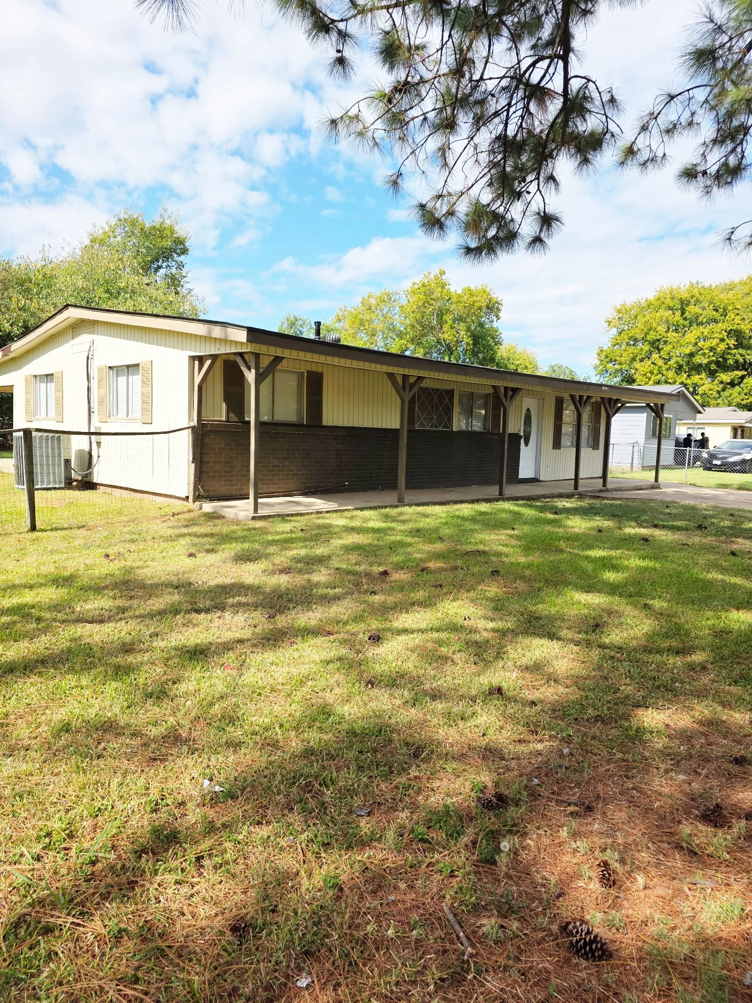 Bossier City House: 1301 Meadowview