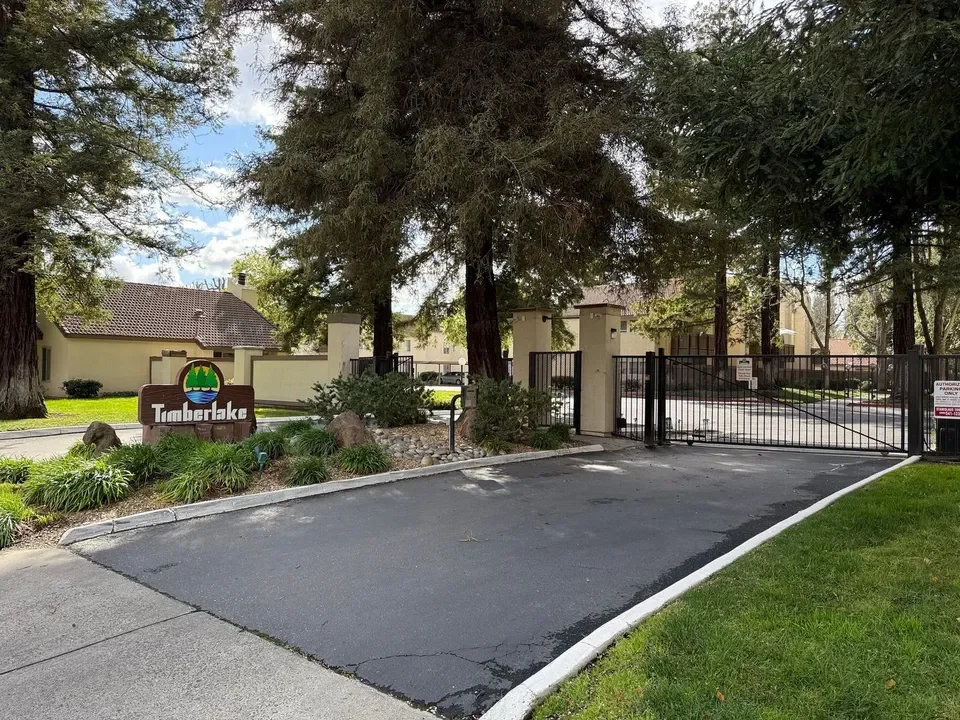 Modesto Condo: 3701 Colonial Dr #228