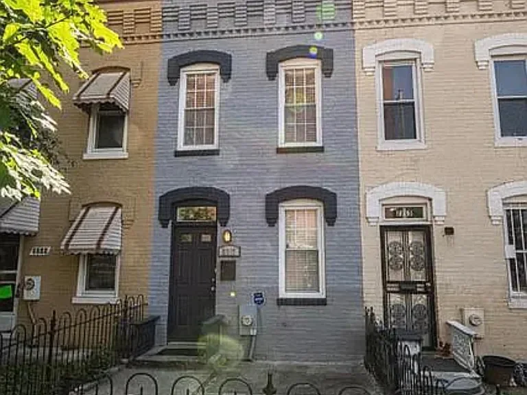 Washintgon Townhome: 2217 10th ST NW