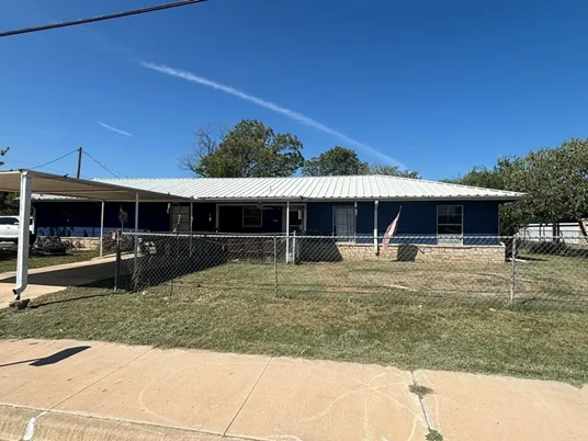 Breckenridge House: 901 N Parks Street