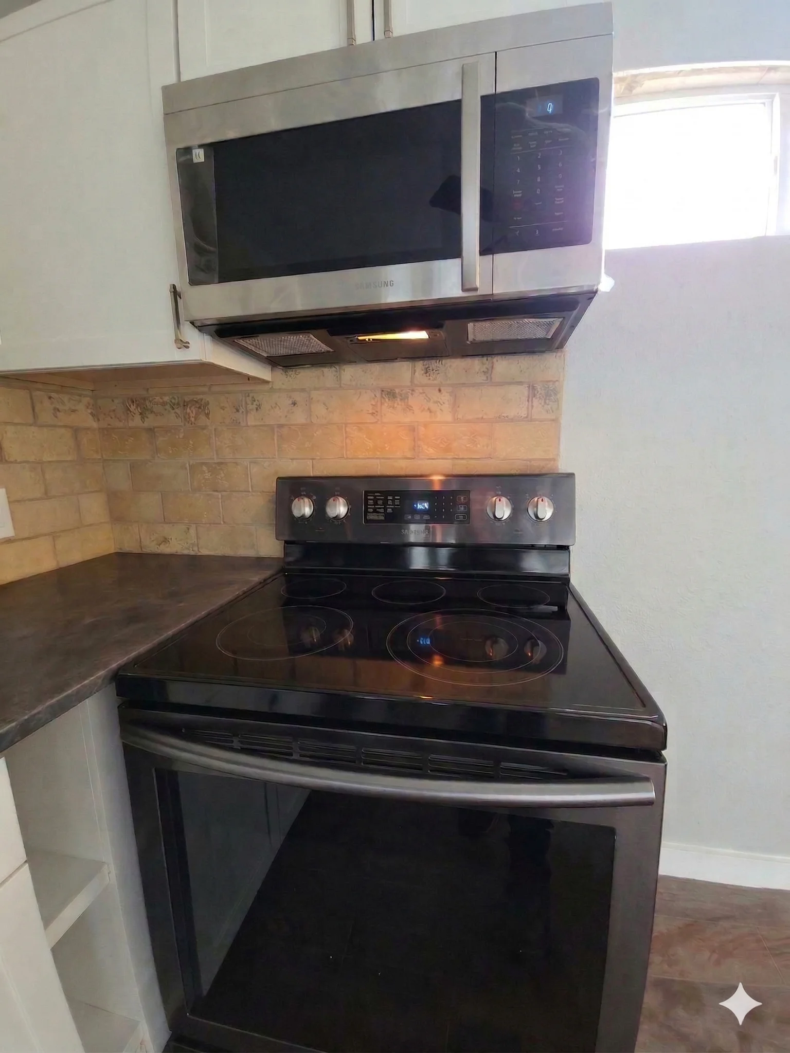 San Antonio Multiplex: 558 Congress Ave