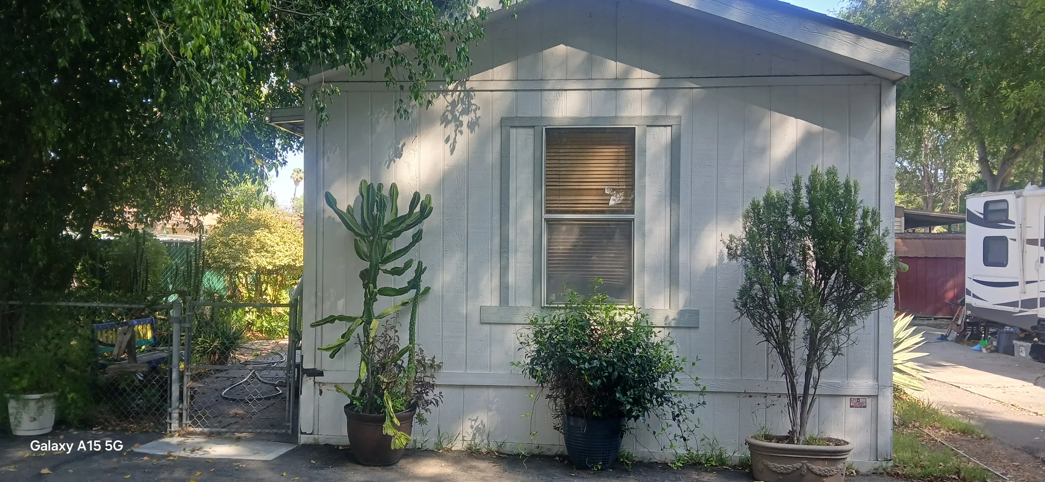 Long Beach House: 300 E Arbor St