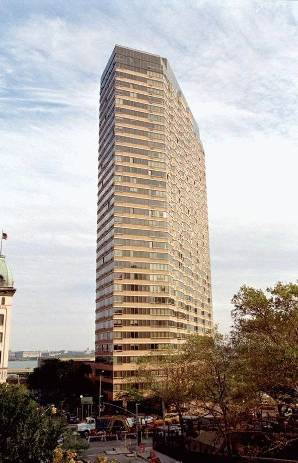 New York Condo: 630 1st