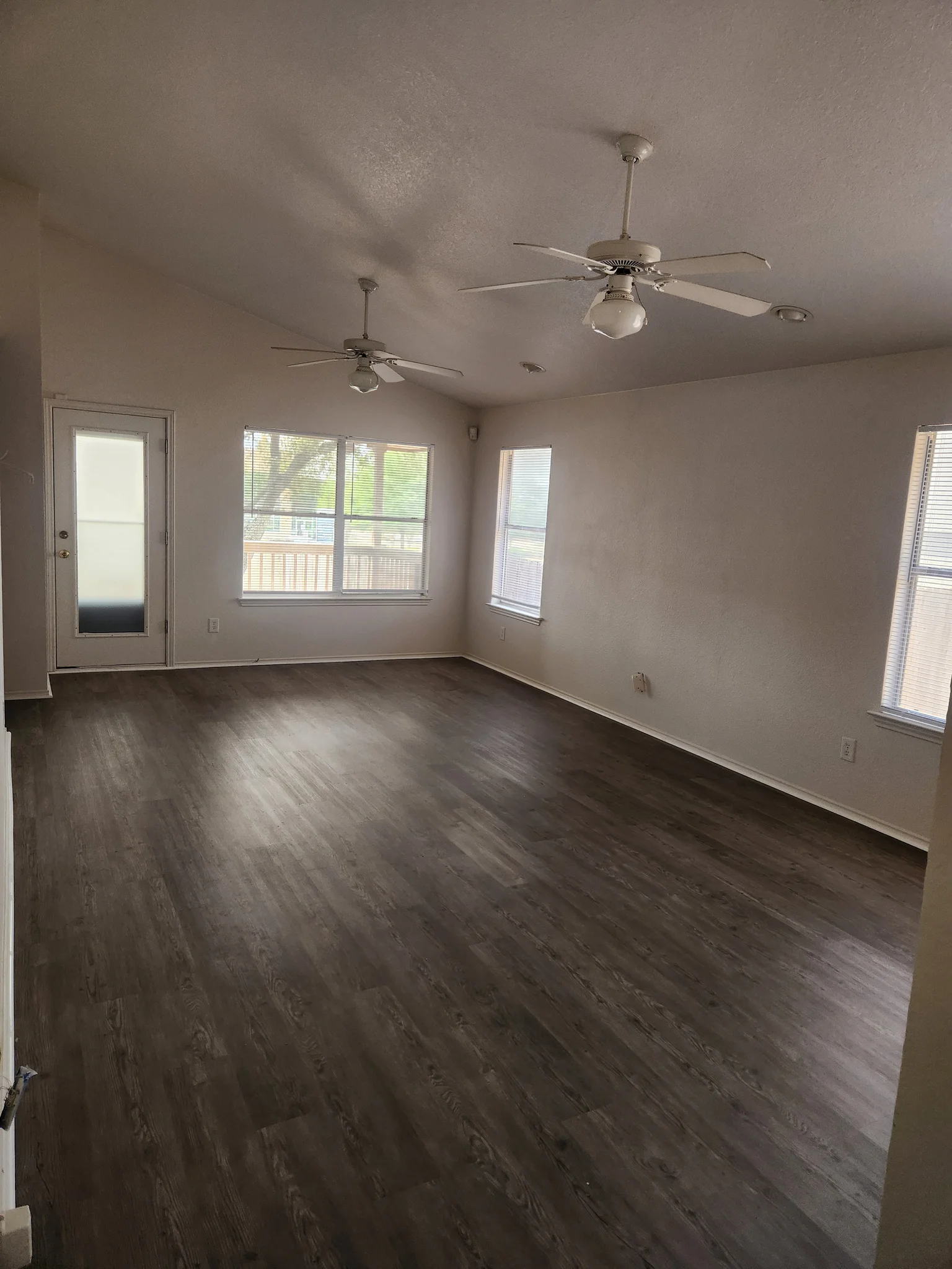 Austin House: 9253 Vigen Circle