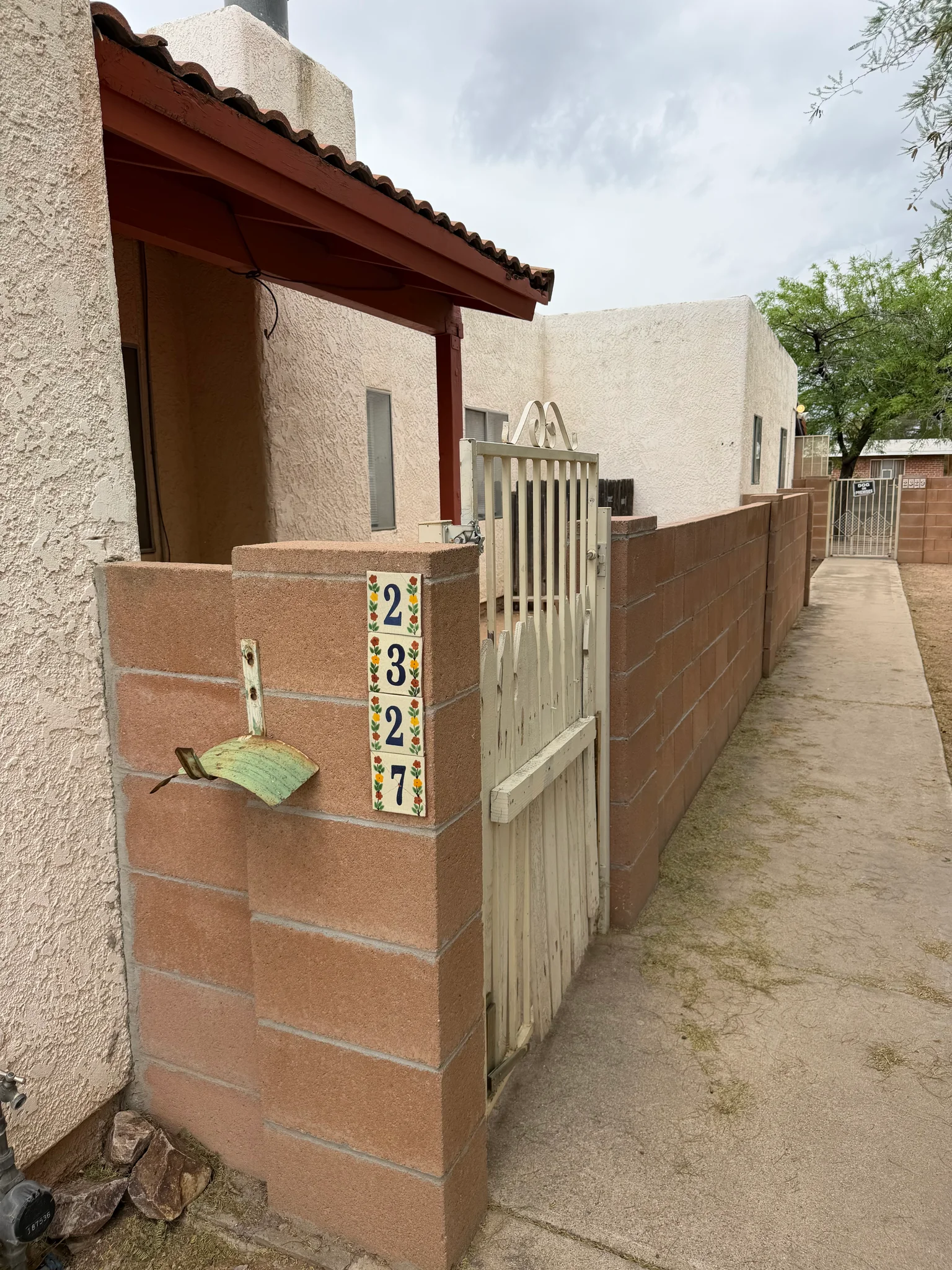 Tucson Townhome: 2327 North Dodge Blvd