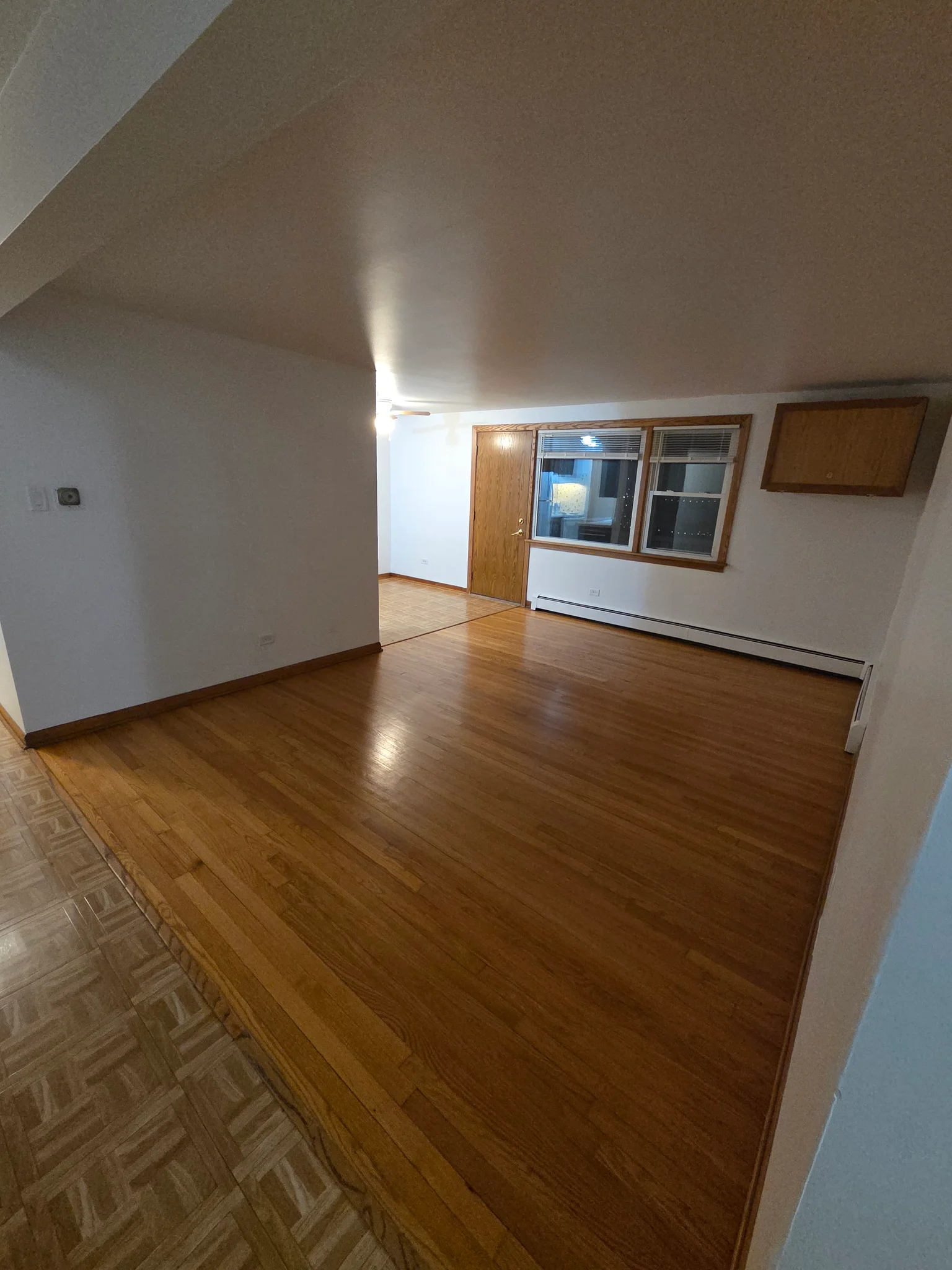 Chicago Apartment: 4547 w 55th st