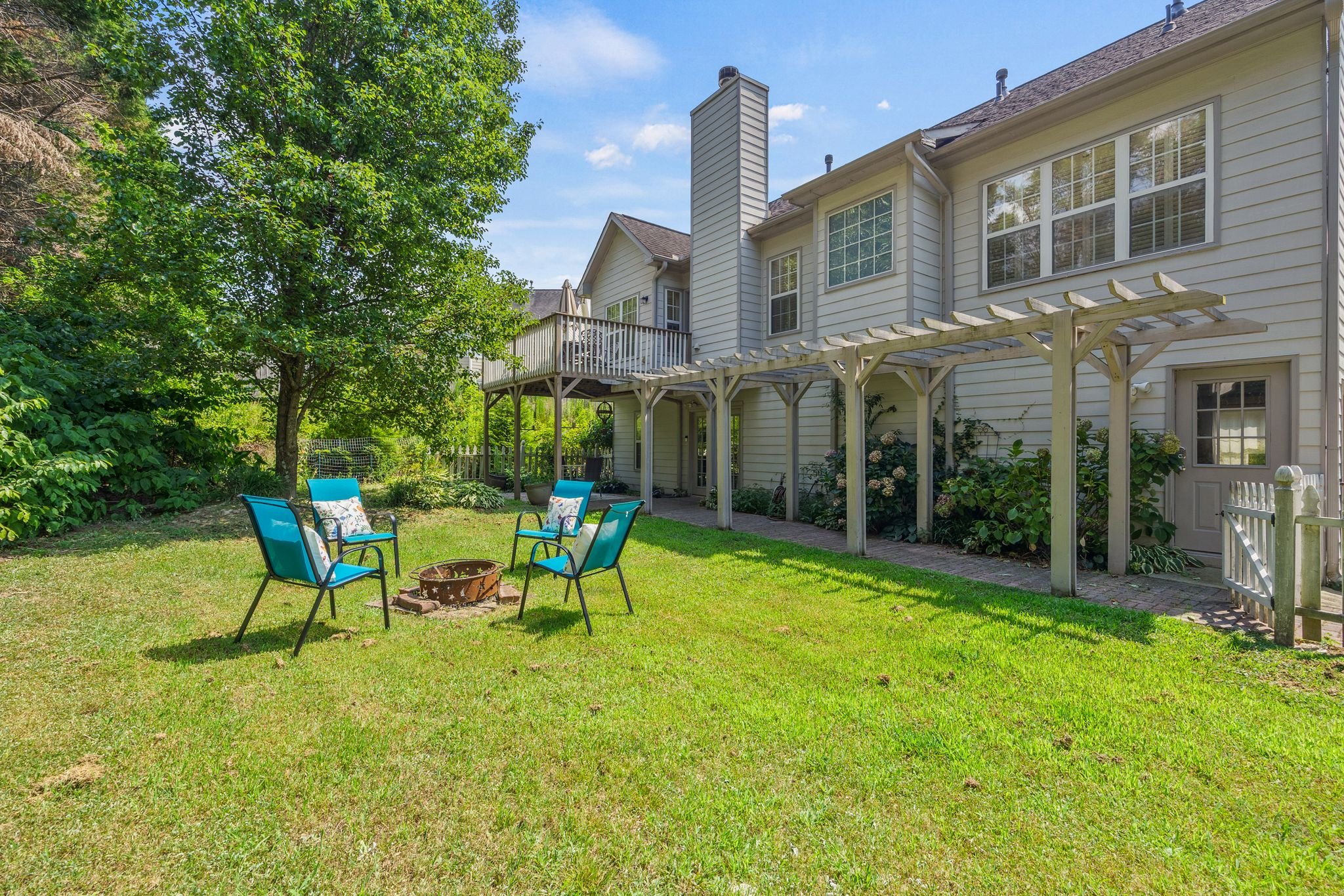 Buford Multiplex: 3613 Southland Dr NE