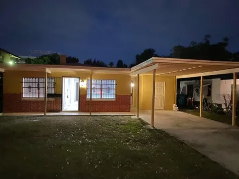 orlando House: 409 s lakeland ave