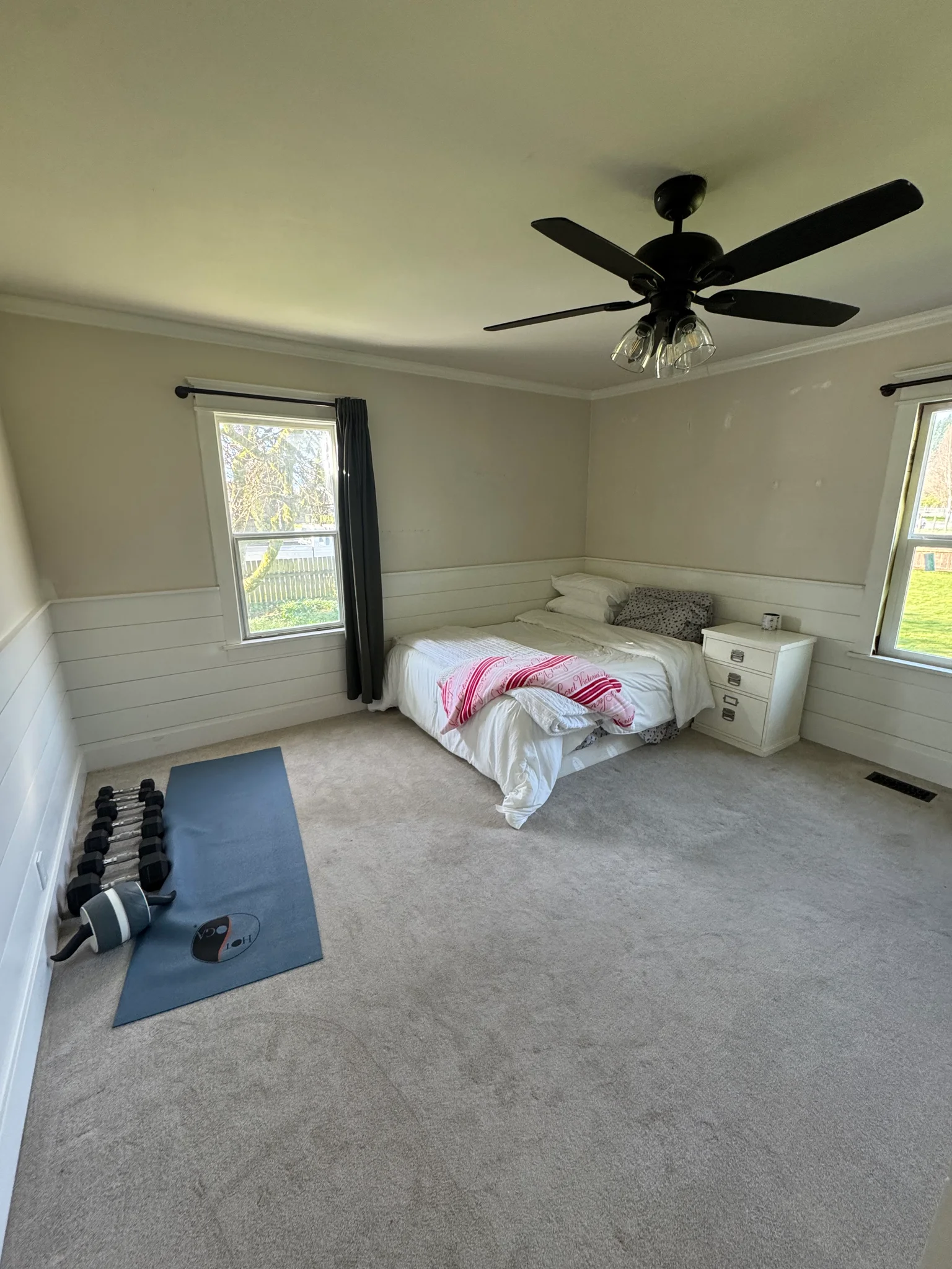 Carnation House: 31630 W Entwistle St