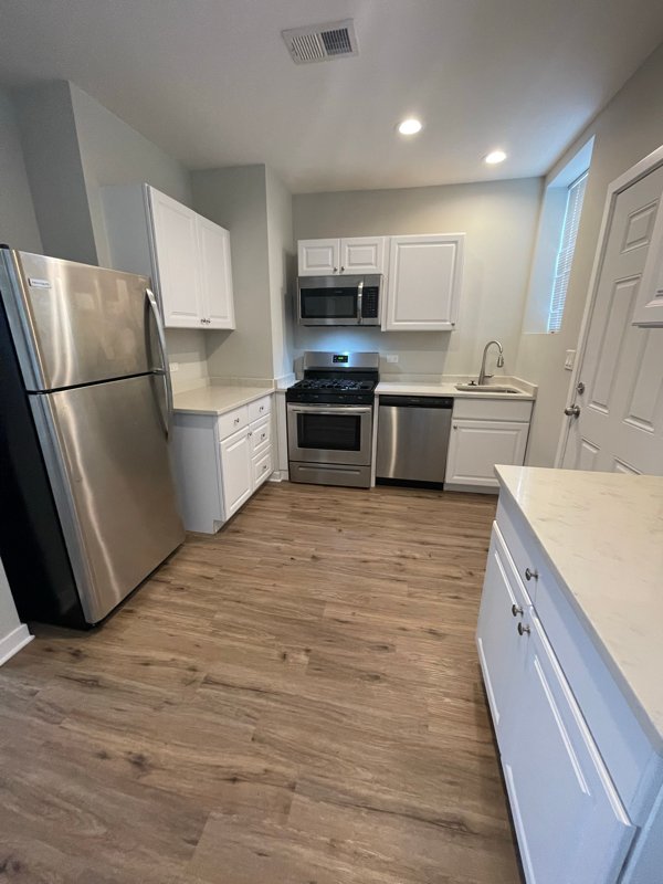 Chicago Multiplex: 5204 W Parker Ave #3