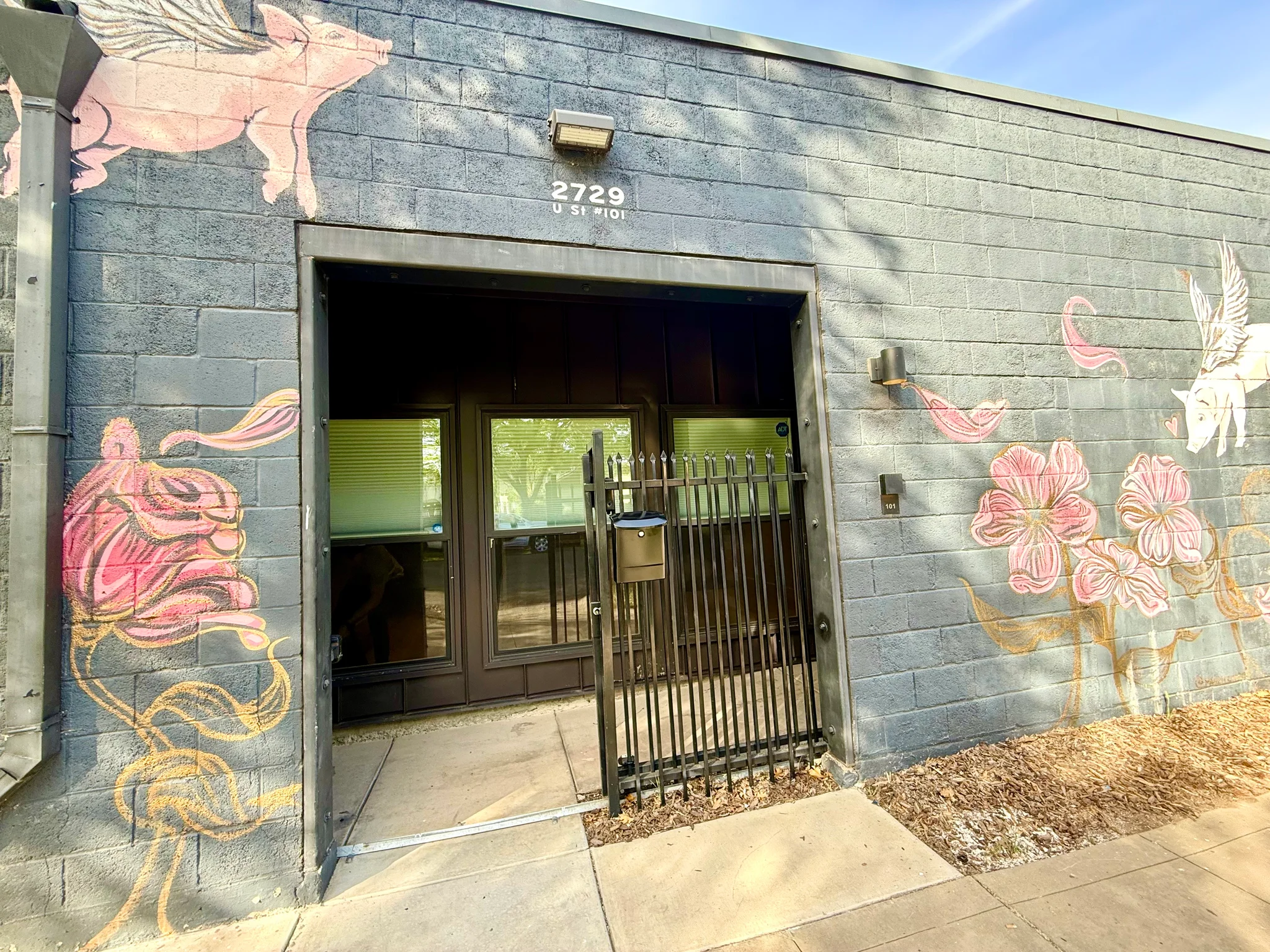 Sacramento Multiplex: 2729 U St, Unit 101