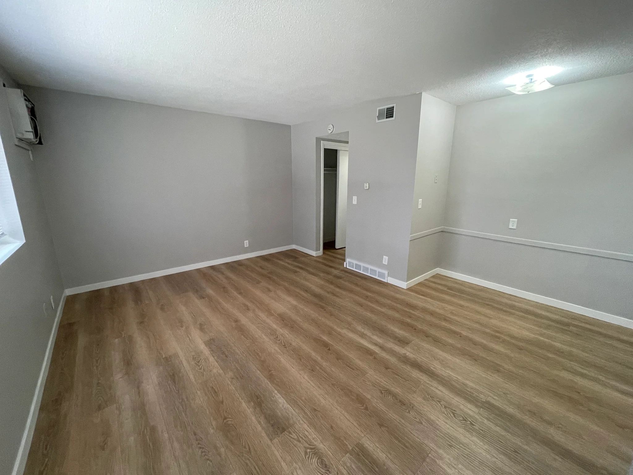 Omaha Apartment: 1008 s 30 Ave