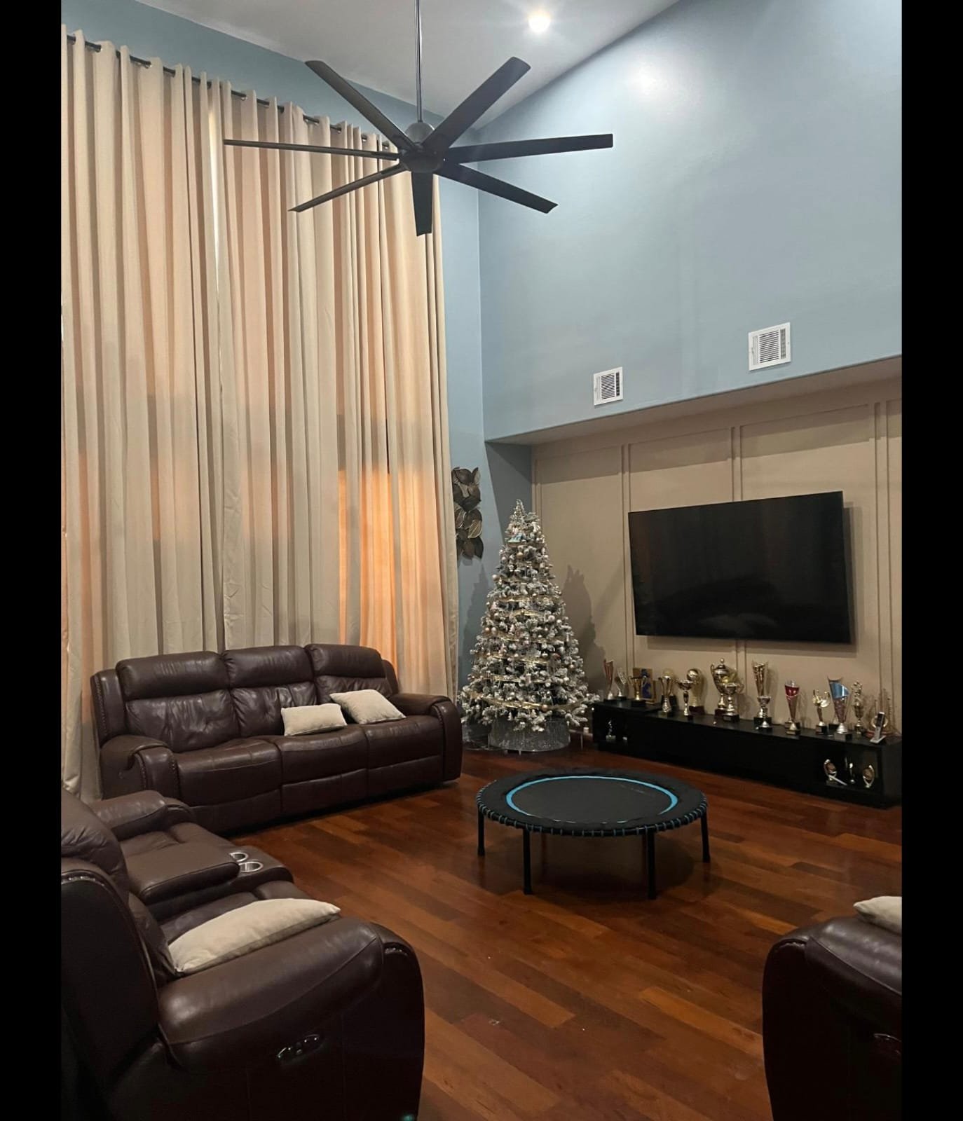 Sugar Land House: 10000 Nanak Dr