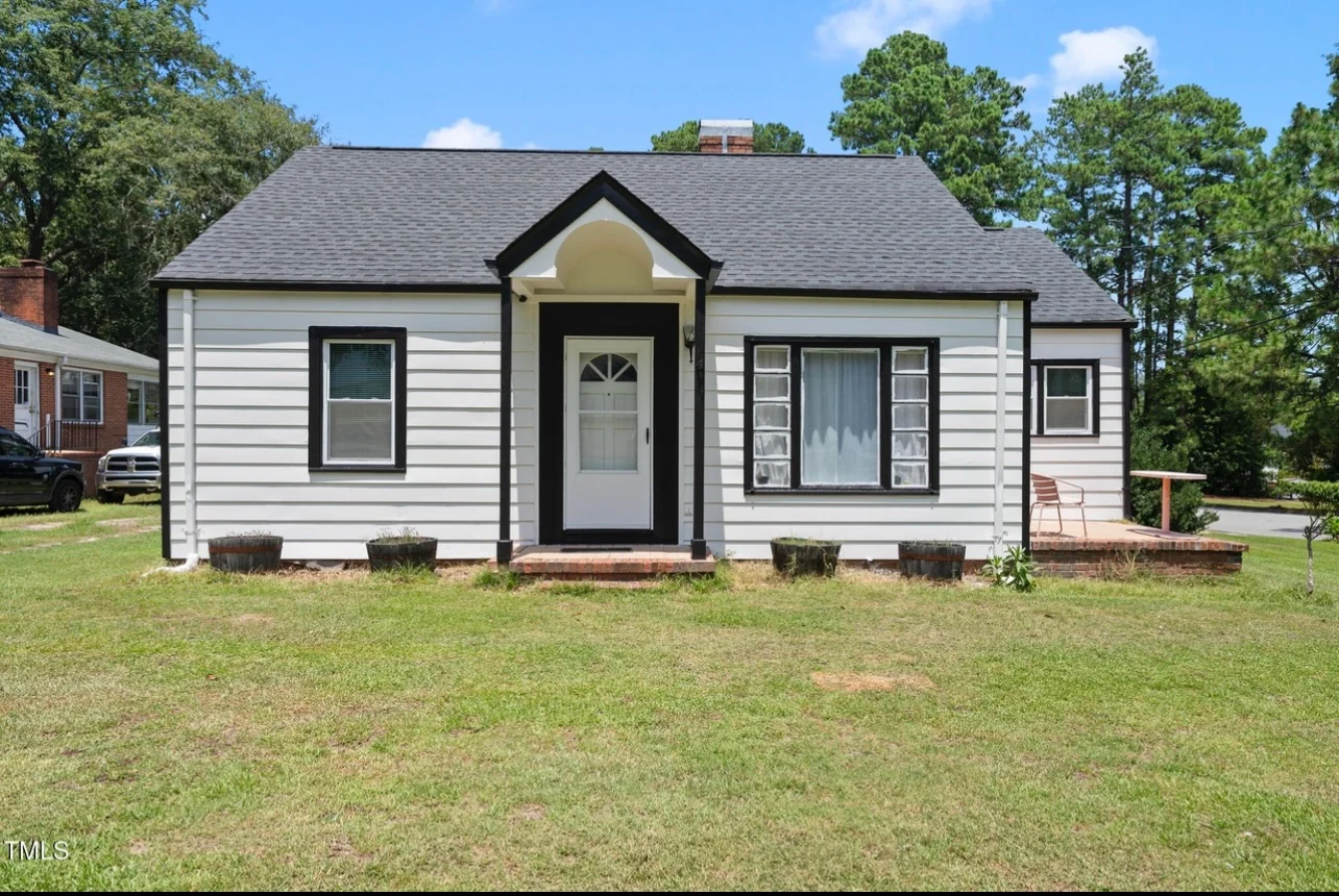 Fuquay Varina House: 202 W Ransom St