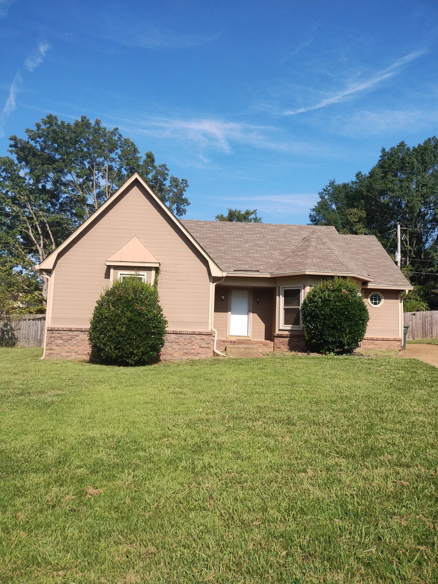 Memphis House: 6522 Pine Cone Cove