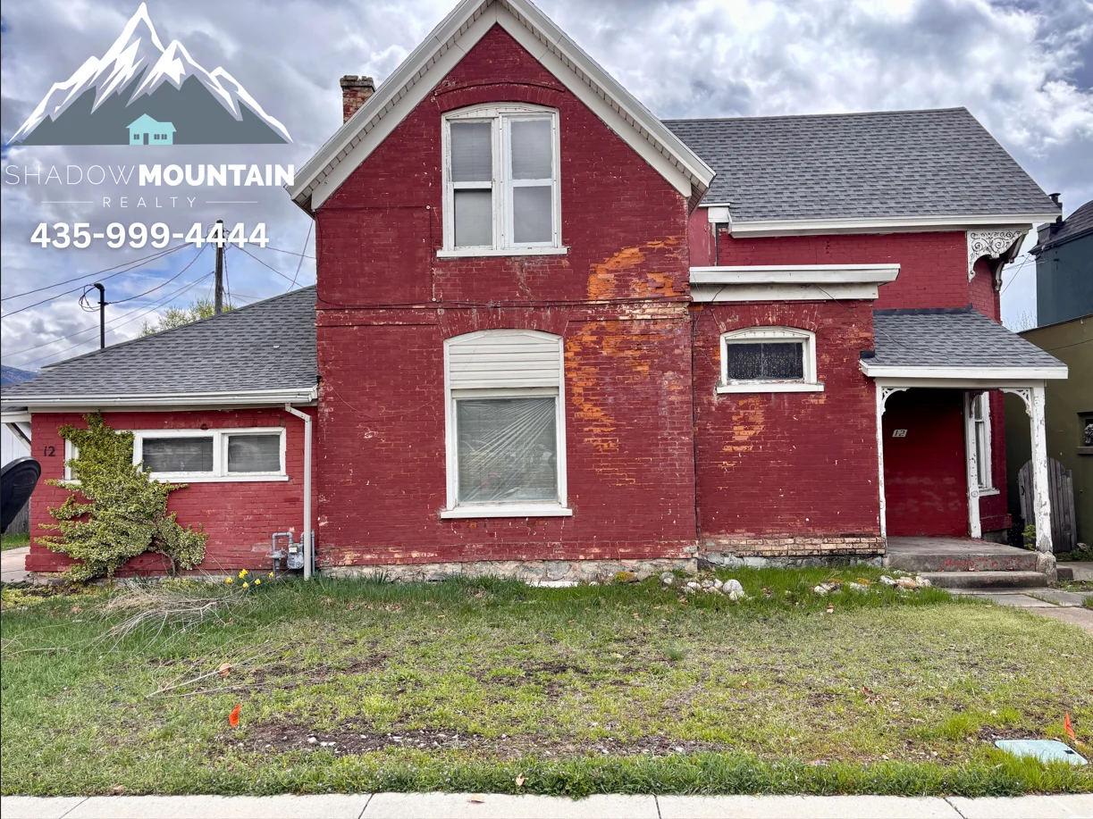 Logan House: 12 E 200 S