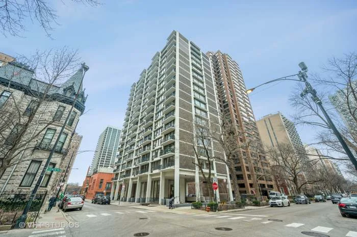 Chicago Condo: 1400 N State Pkwy