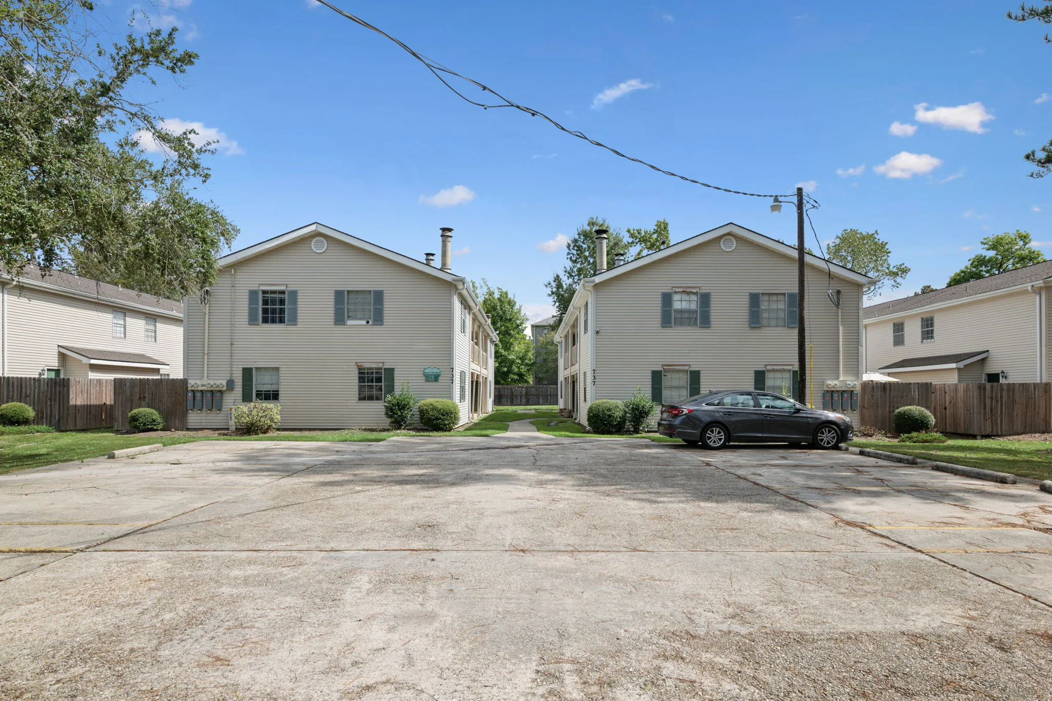 Mandeville Townhome: 737 Heavens Dr.