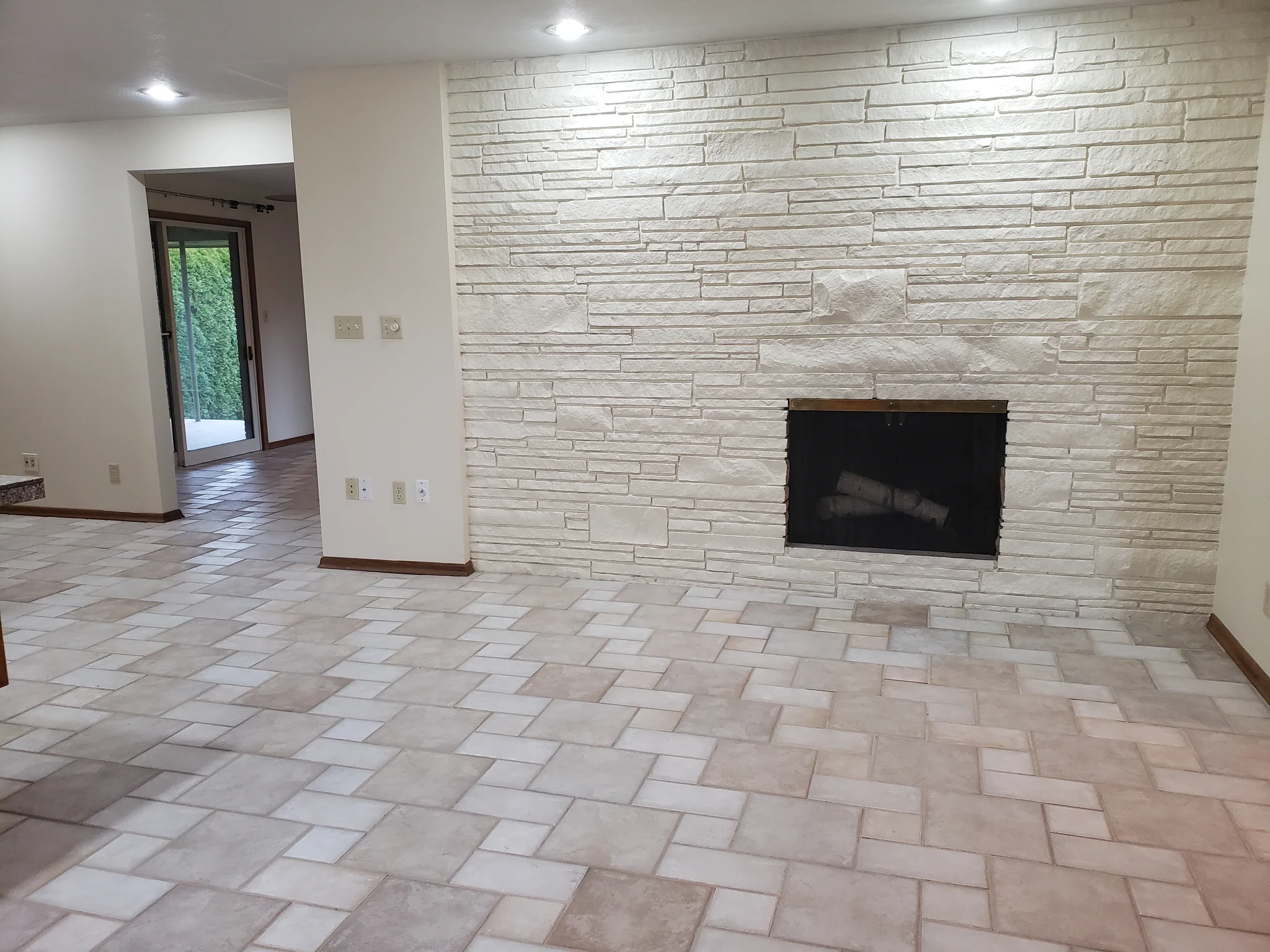 Spokane House: 1727 East Pinecrest Road