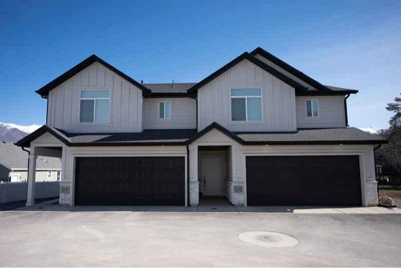 South Weber Apartment: 520 E South Weber Dr